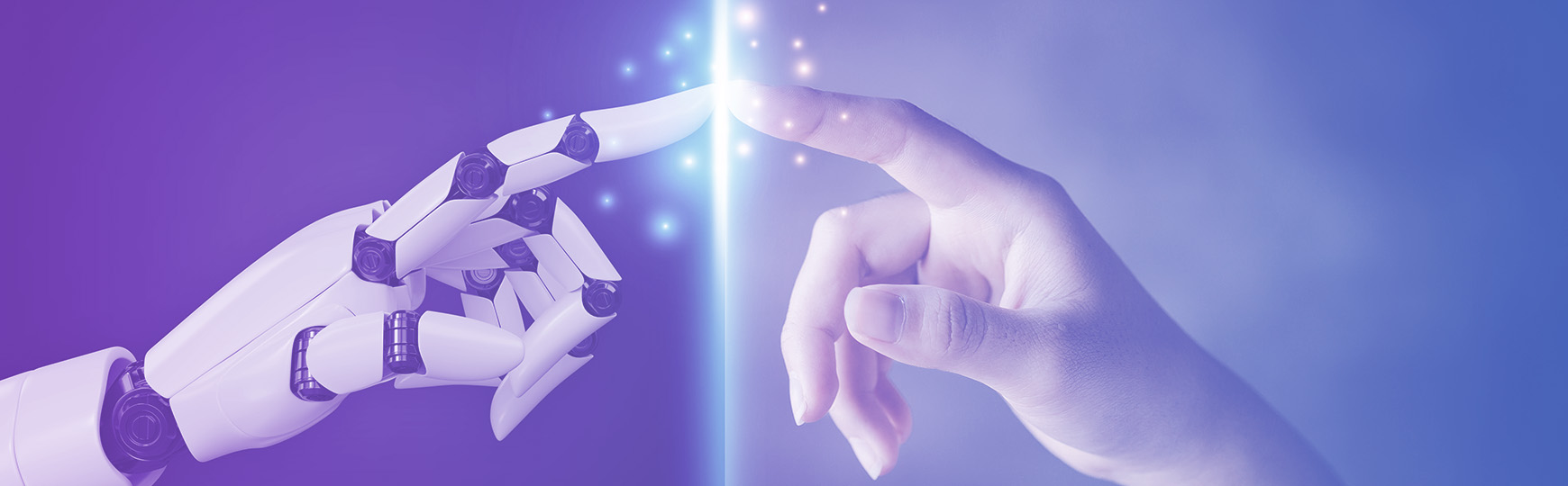 Symbolbild zu Business Judgement Rule und KI: Hand trifft Roboterhand